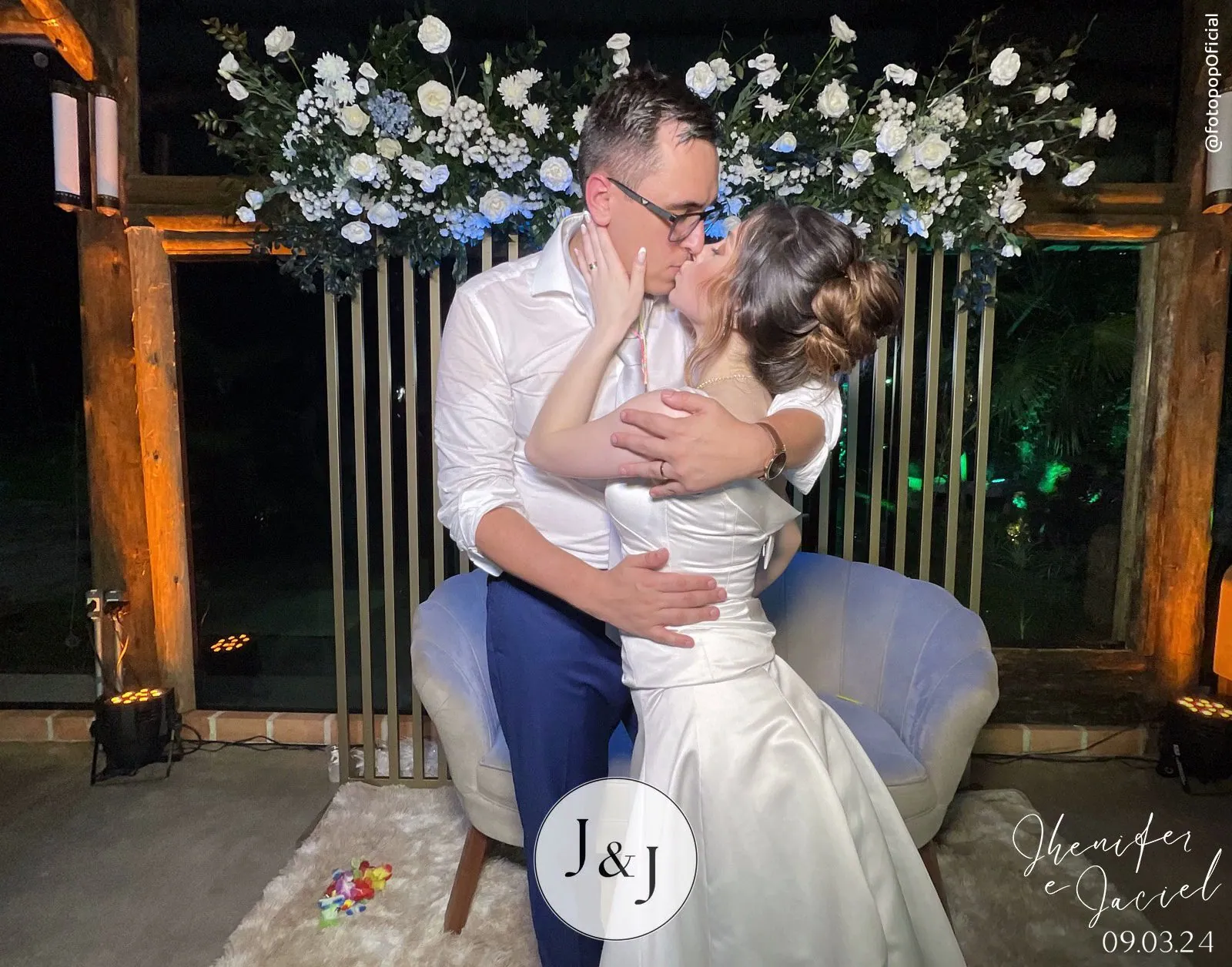Foto de um casamento com o layout do Totem Pop (3 de 4)